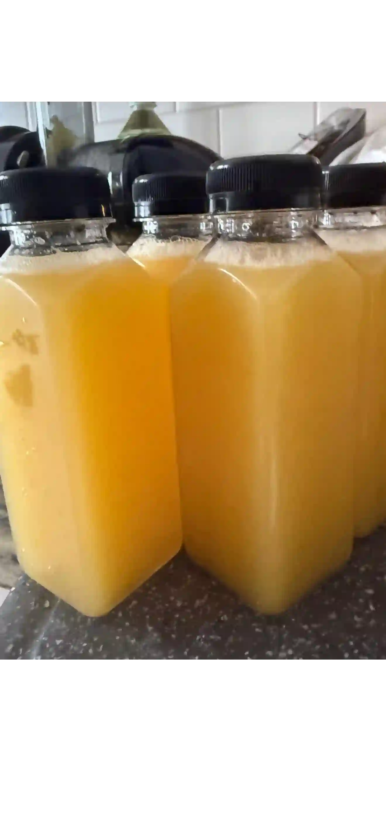 Pineapple with lemon and ginger juice